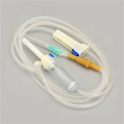 Medicinski intravenski infuzijski set